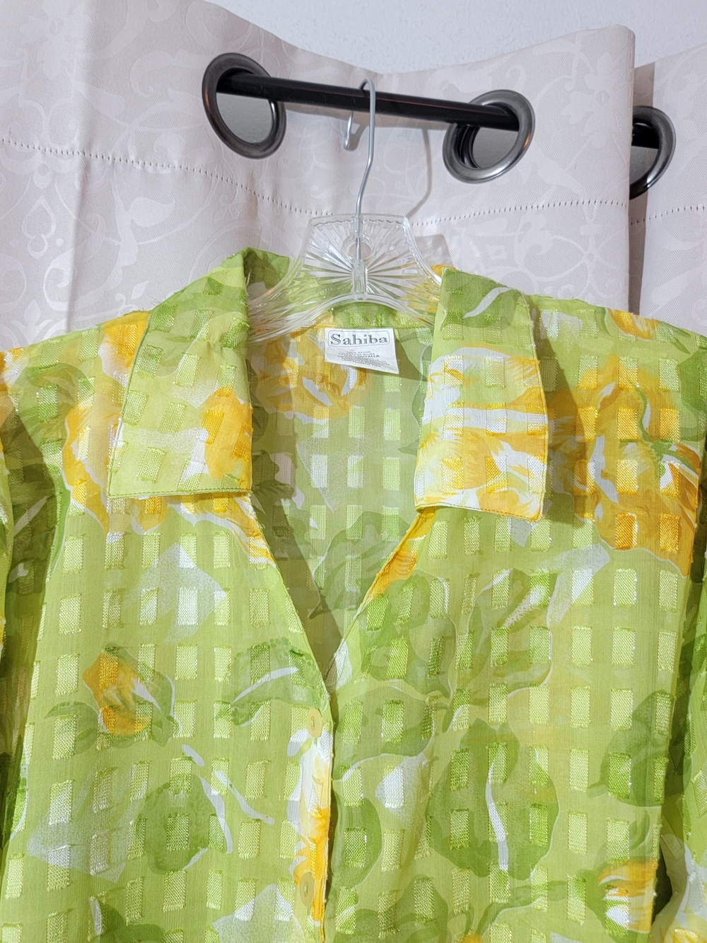 Women's Lime Green Floral Button-Front Blouse